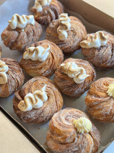 Load image into Gallery viewer, Cruffins box of 6
