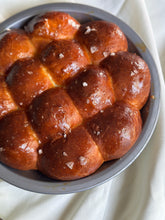 Load image into Gallery viewer, Brioche milk bun rolls
