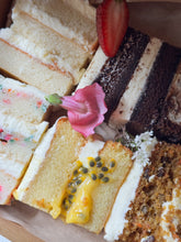 Load image into Gallery viewer, Cake tasting box
