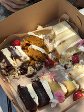 Load image into Gallery viewer, Cake tasting box
