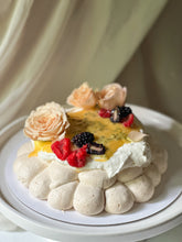 Load image into Gallery viewer, Passion fruit pavlova
