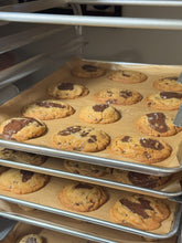 Load image into Gallery viewer, Brown butter sea salt chocolate chip cookies
