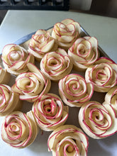 Load image into Gallery viewer, Potato rose croissant box of 2
